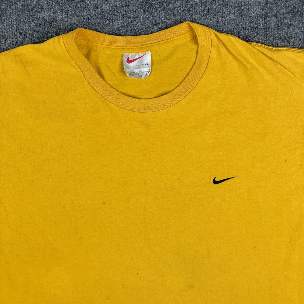 Nike T-Shirt Mens Size XXL Yellow Athletic Swoosh Logo Casual Sportswear Tee